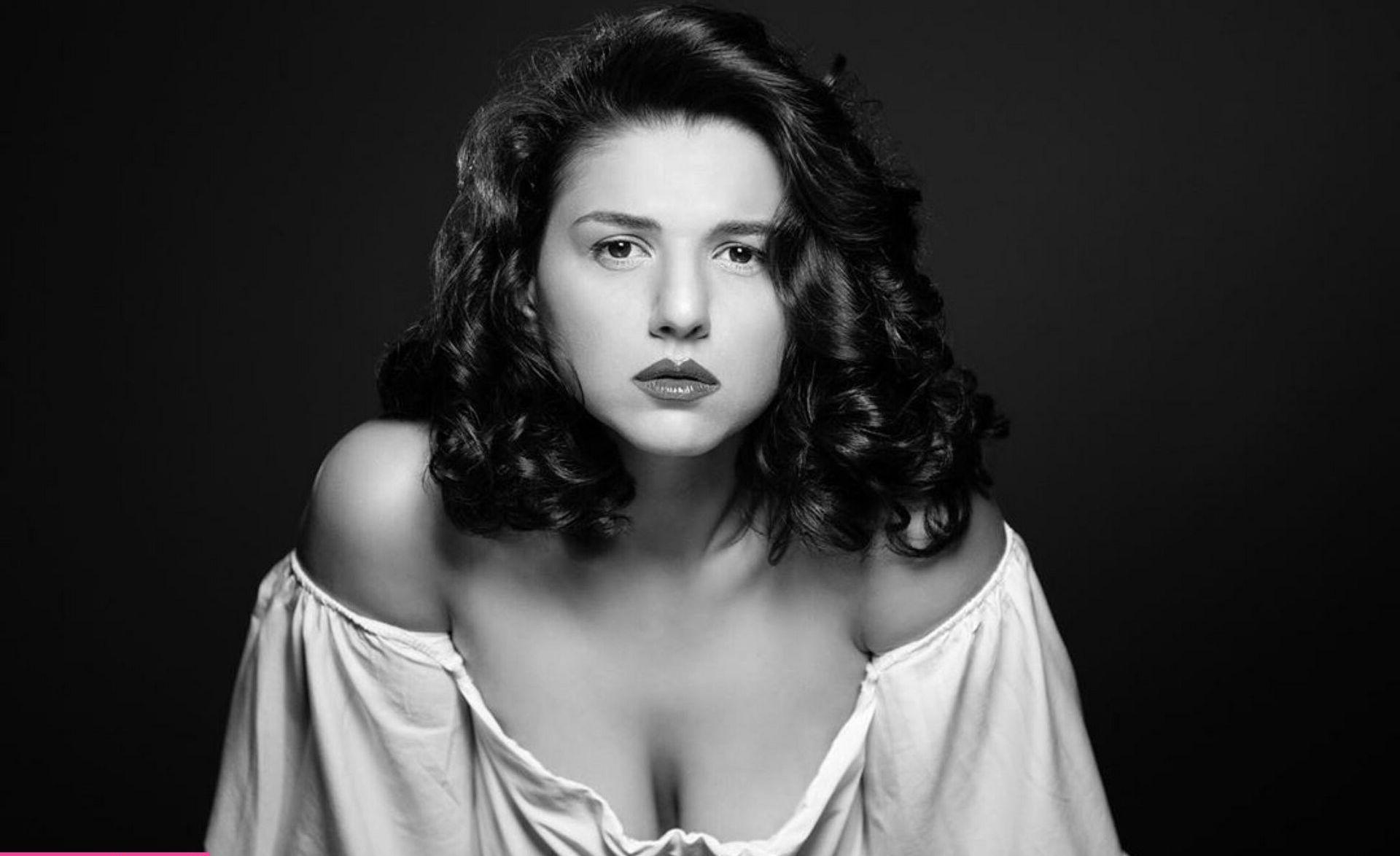 25P Khatia Buniatishvili nude