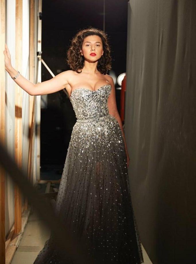 25P Khatia Buniatishvili nude