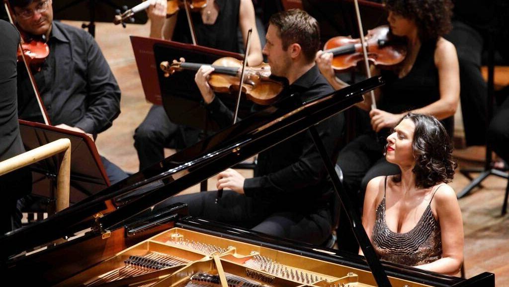 25P Khatia Buniatishvili nude