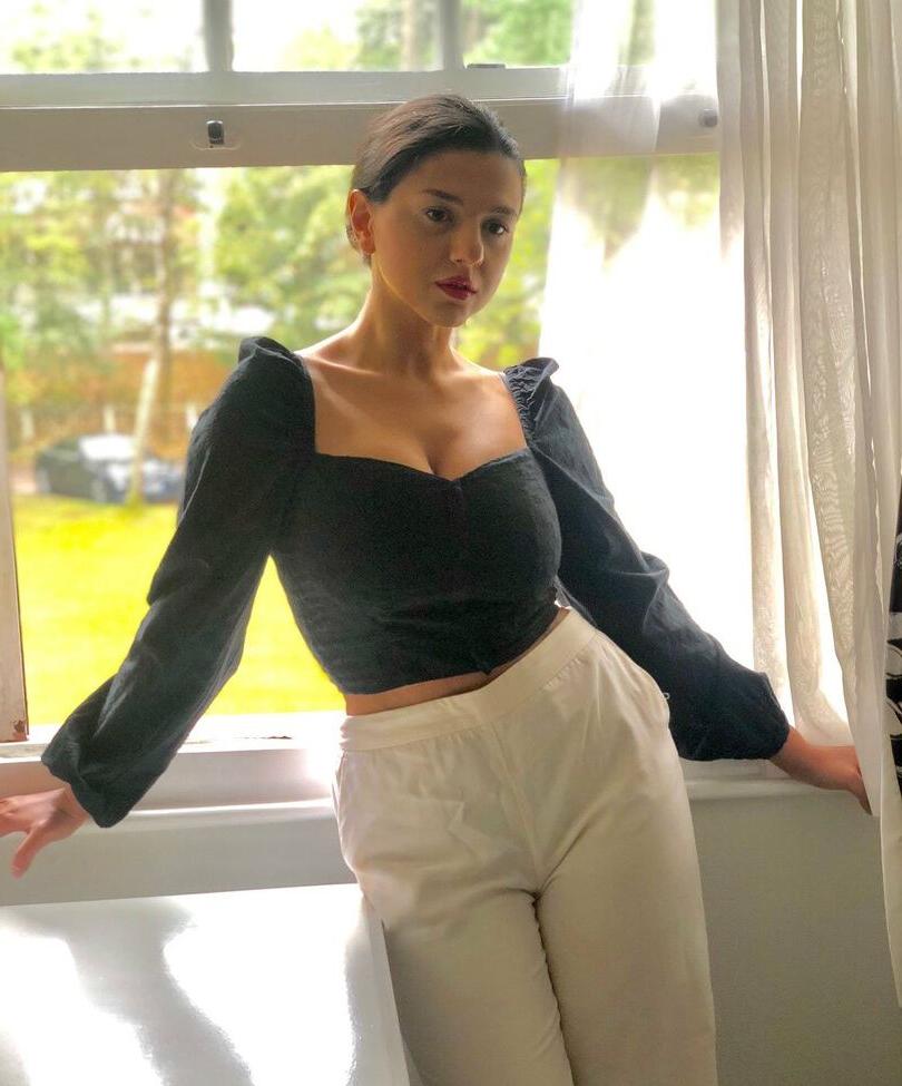 25P Khatia Buniatishvili nude