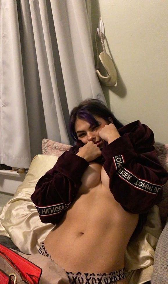 22P Emo.fio nude