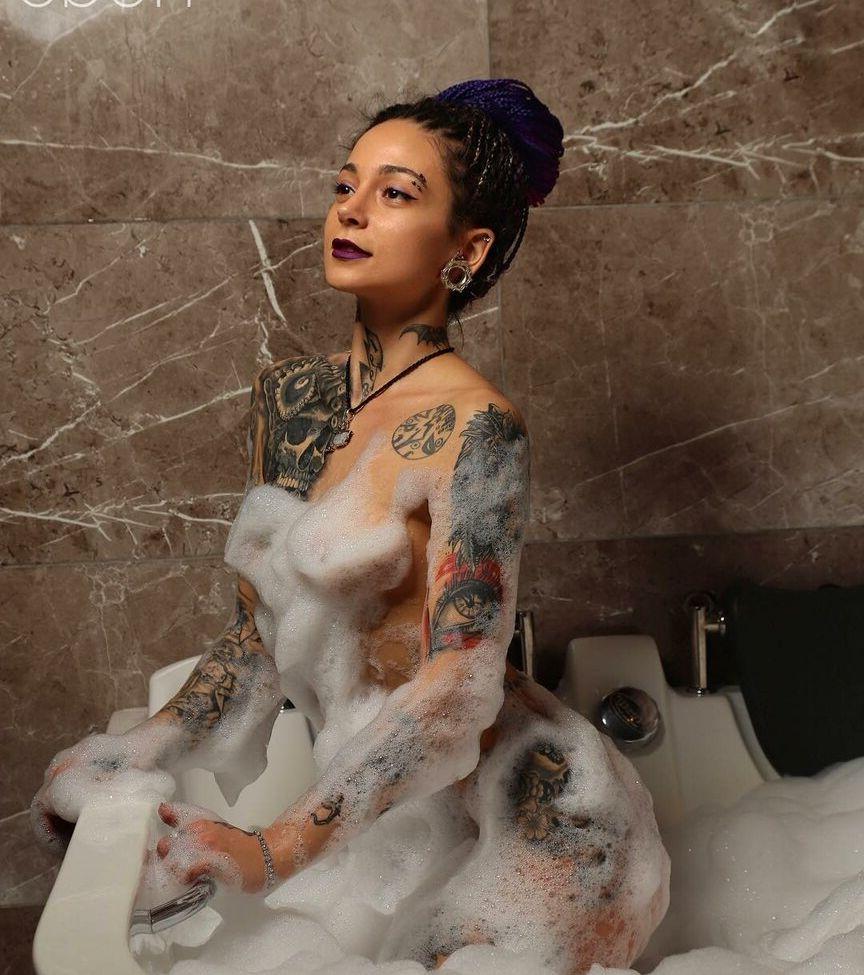25P Yağmur Şimşek nude
