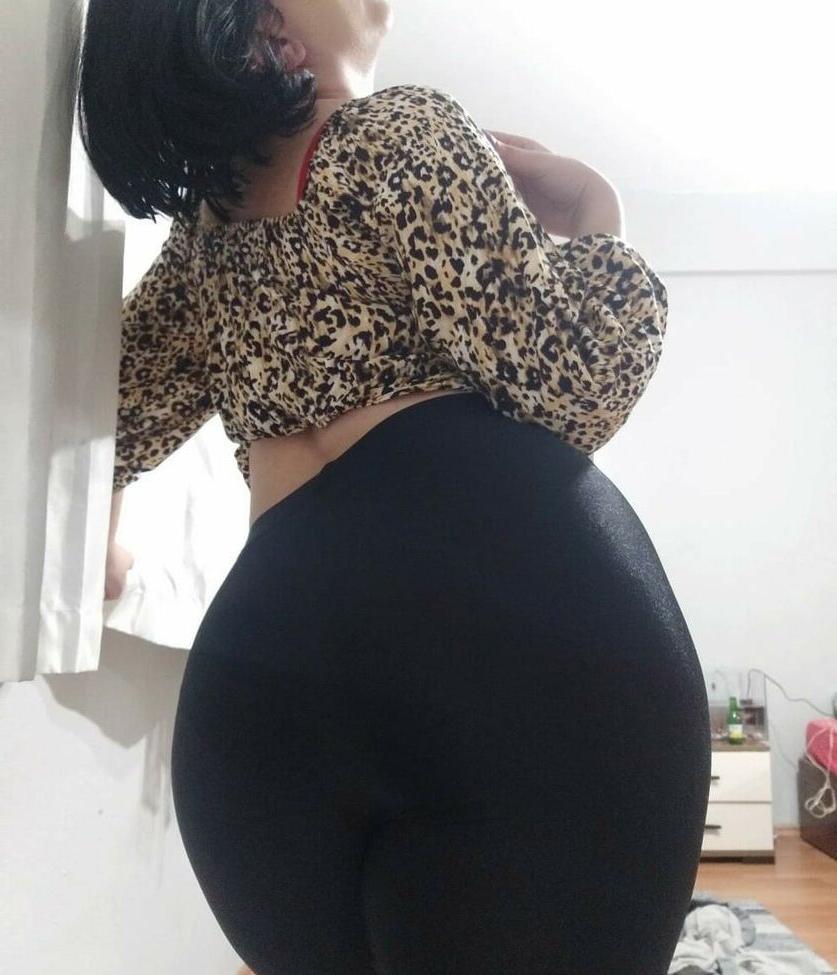25P Dilan Dere nude