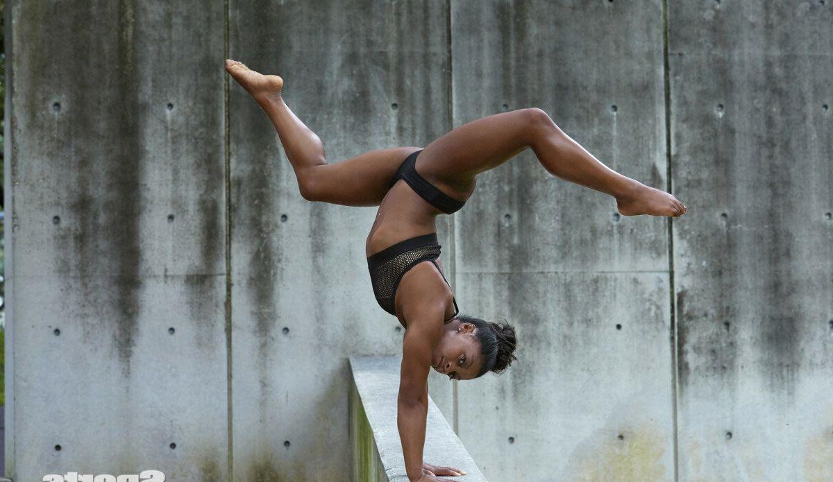 25P Simone Biles nude