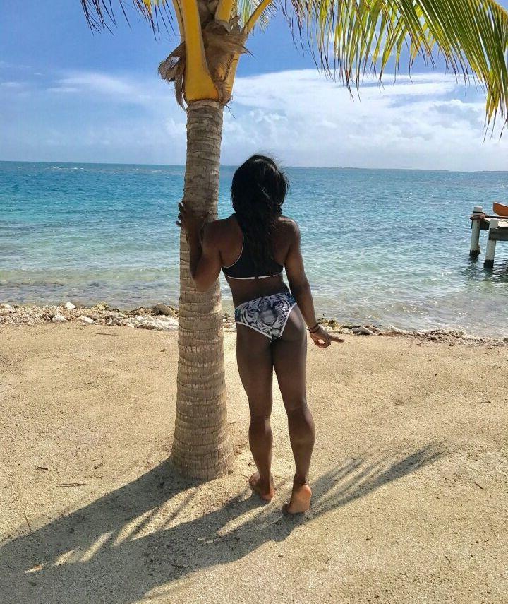 25P Simone Biles nude