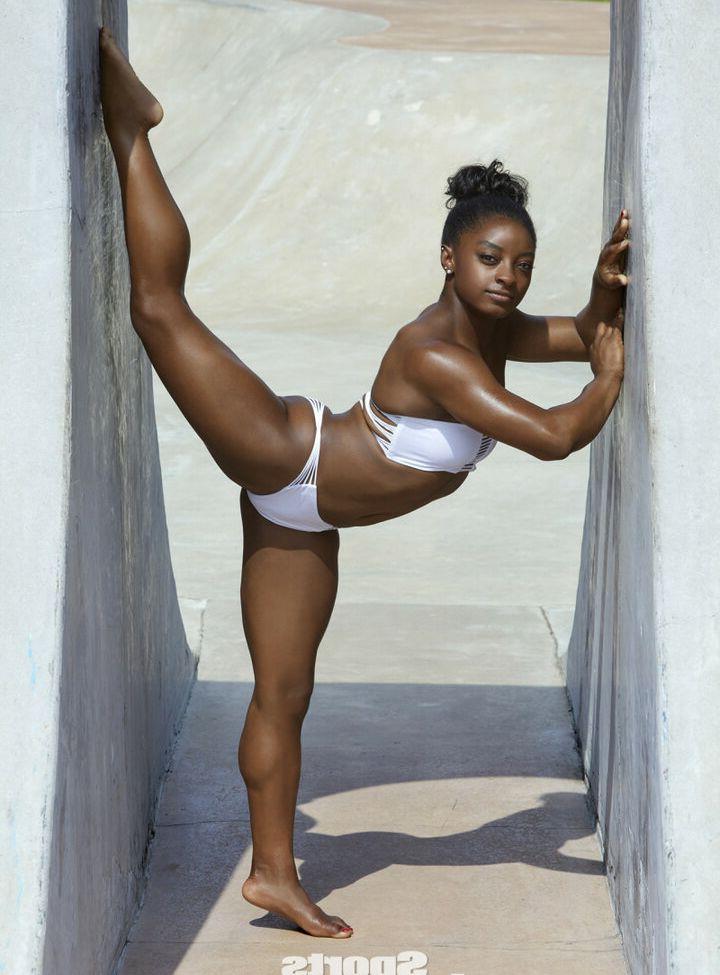 25P Simone Biles nude