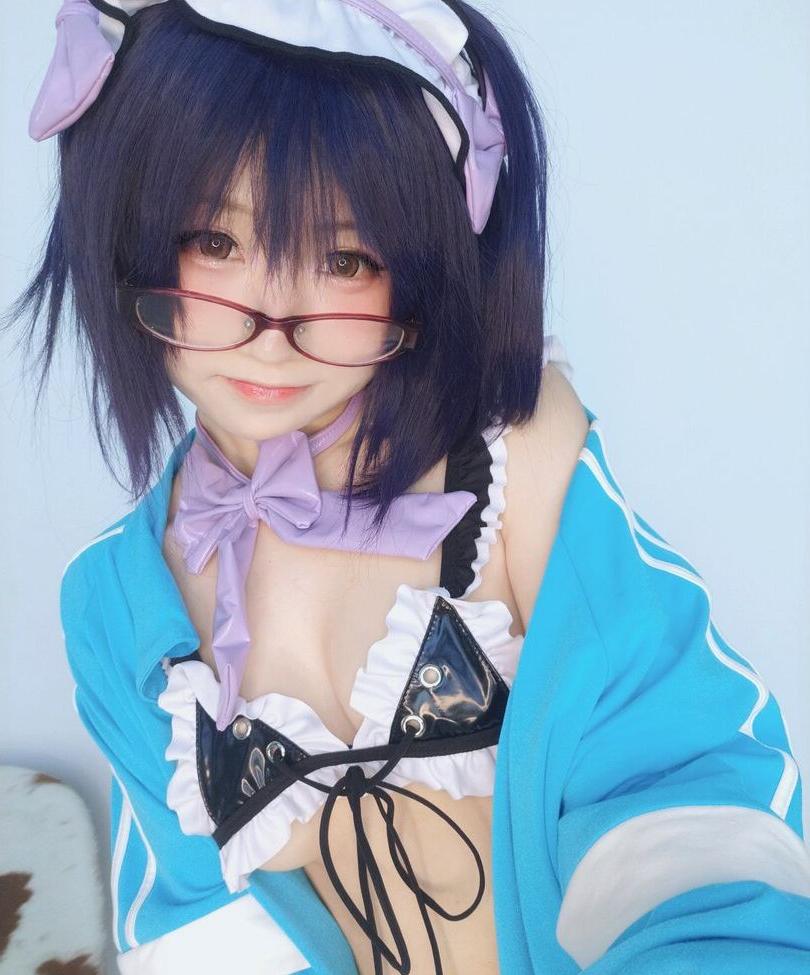 25P YaoYaoQwQ nude