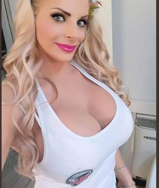 25P Francesca Cipriani nude
