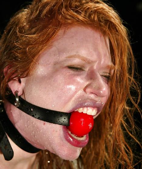23P Ball-gag 10!