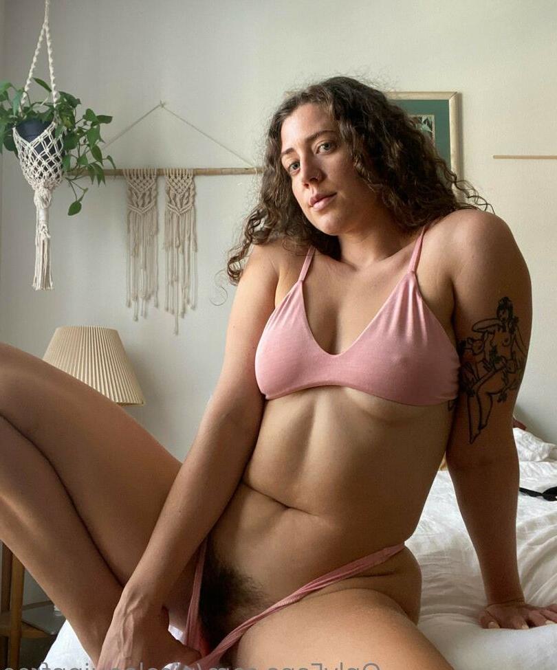 25P Nicole Quinn nude