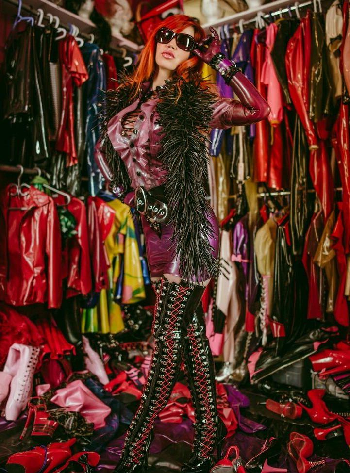 25P Bianca Beauchamp nude