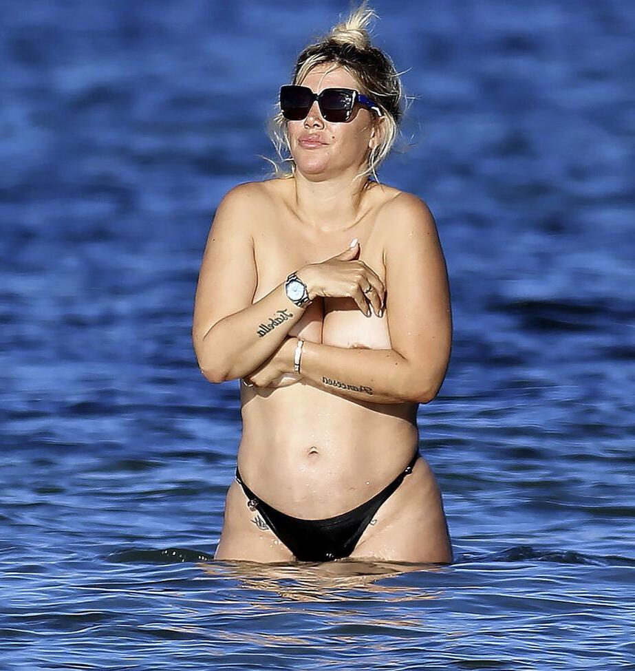 25P Wanda Nara nude