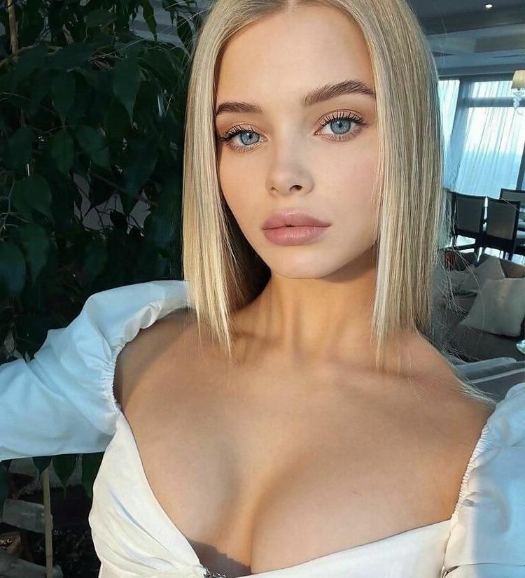 25P Alla Bruletova nude
