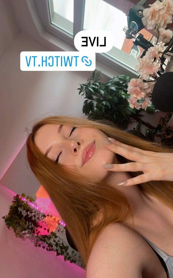 25P Kdrkitten nude