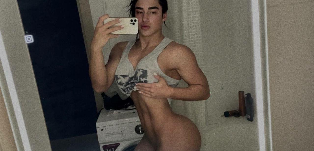 25P Daria Shuer nude