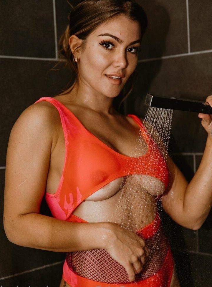25P Tori Deal nude