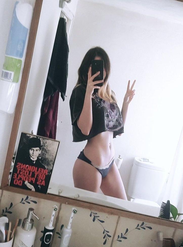 25P Abbyimu nude