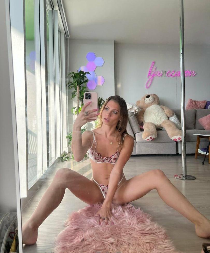 25P Kjanecaron nude