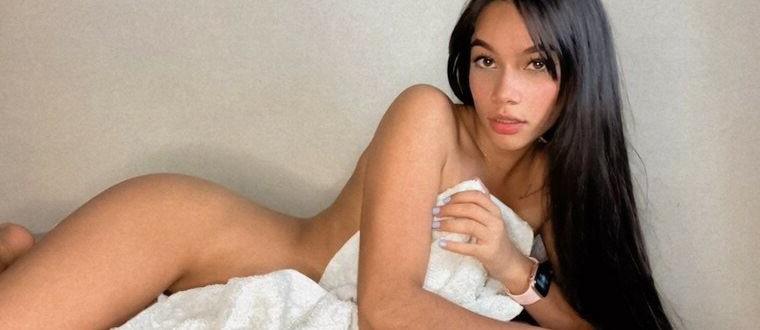 25P Gabi Conejo nude