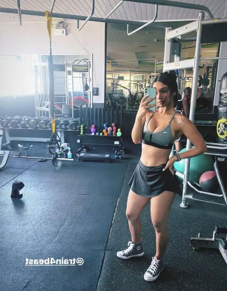 25P Gabi Conejo nude