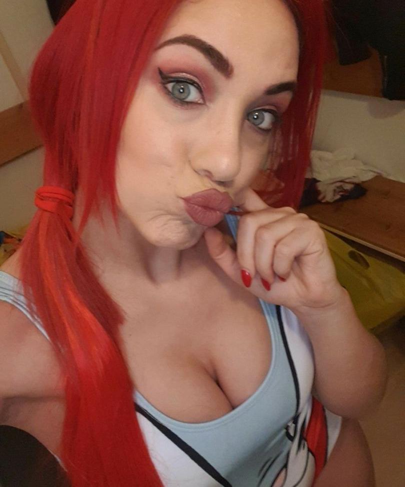 25P Himorta nude