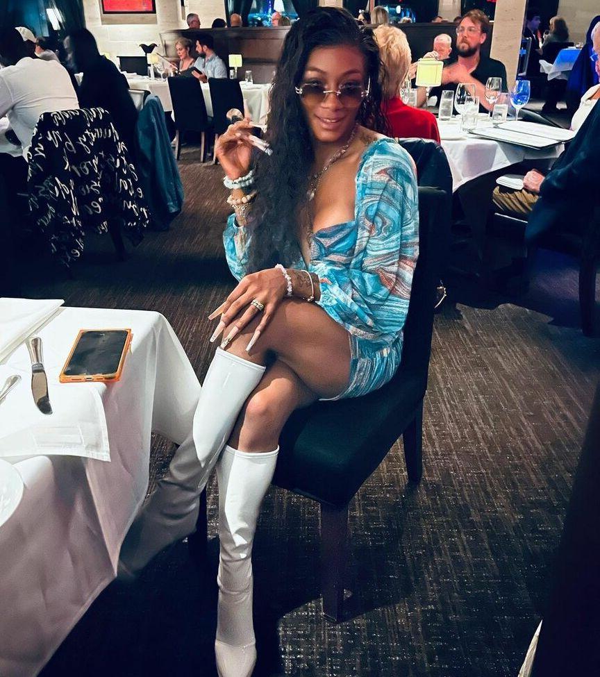 16P Sha'Carri Richardson nude
