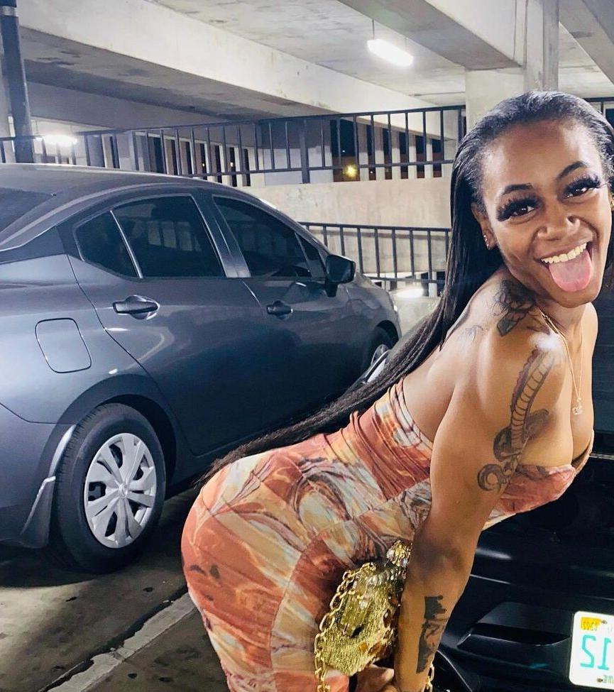16P Sha'Carri Richardson nude