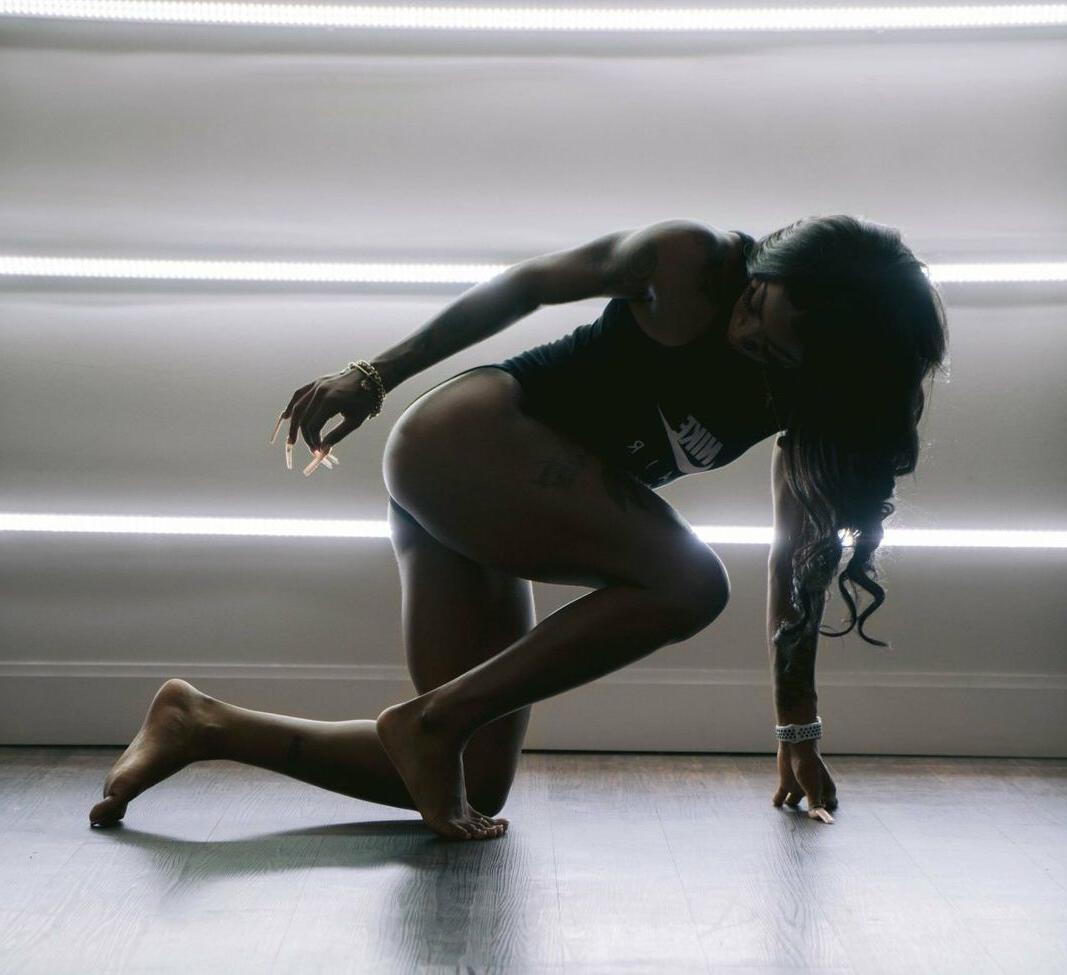 16P Sha'Carri Richardson nude