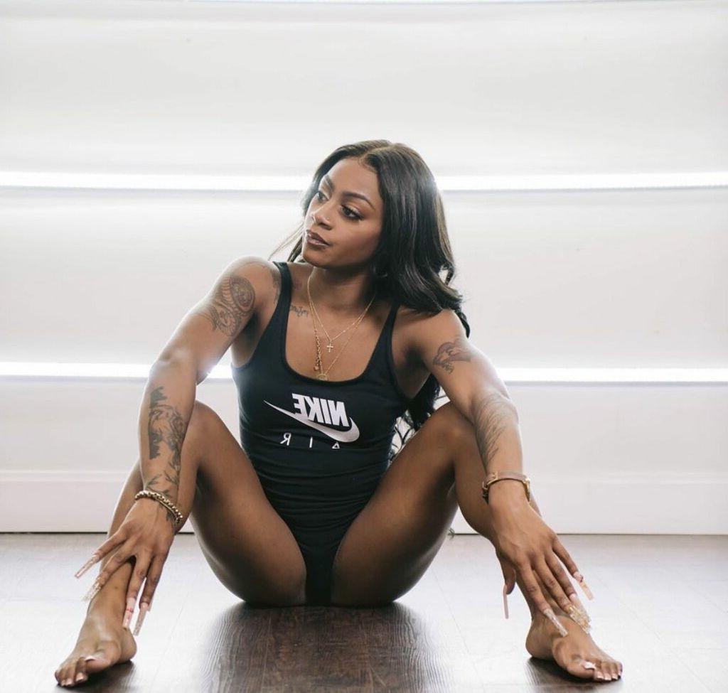 16P Sha'Carri Richardson nude