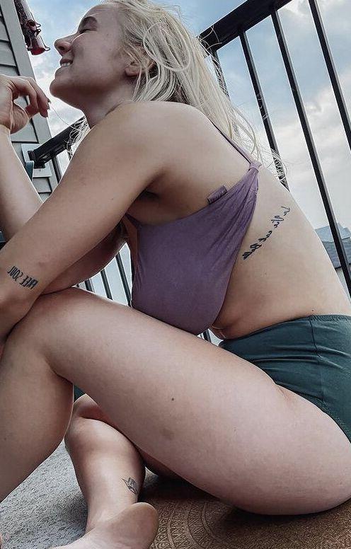 25P Saterra St Jean nude