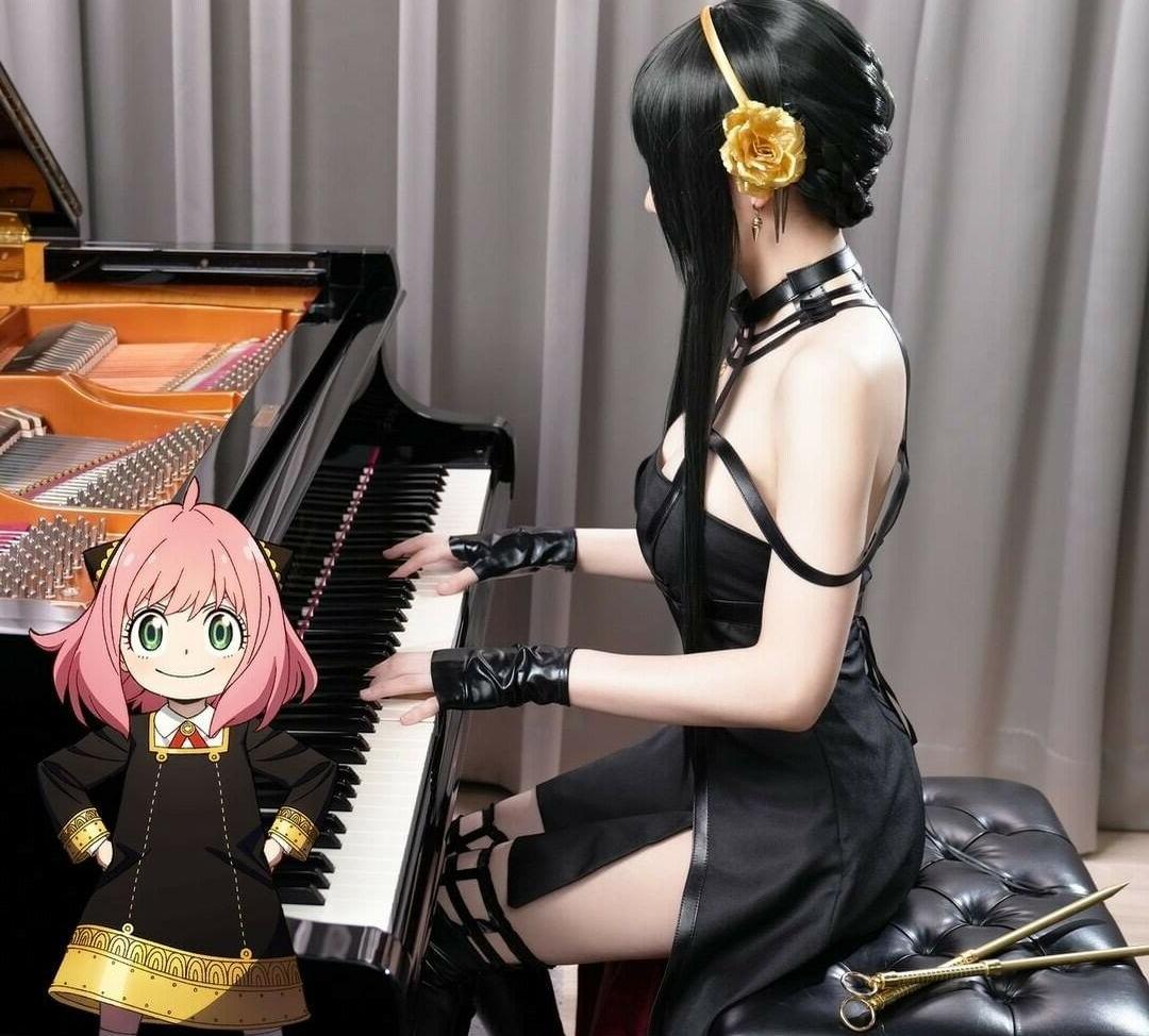 25P Ru’s Piano nude