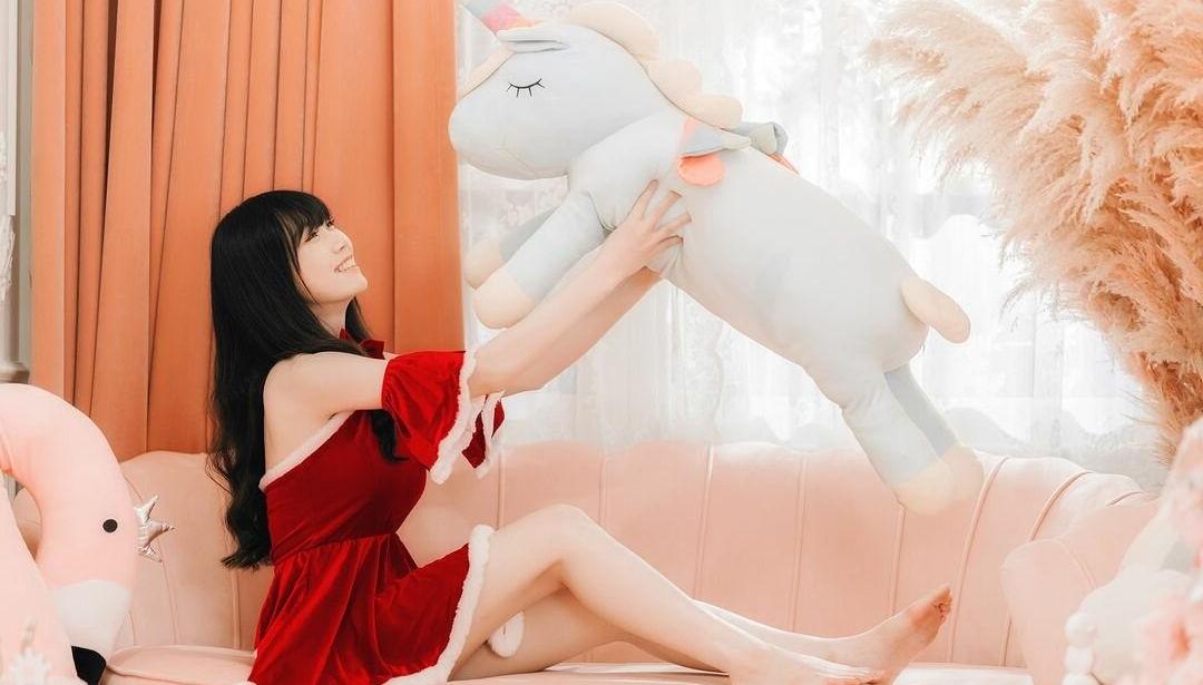 25P Ru’s Piano nude