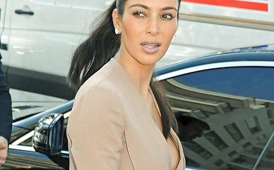 13P Celebrities Nude Slip 18