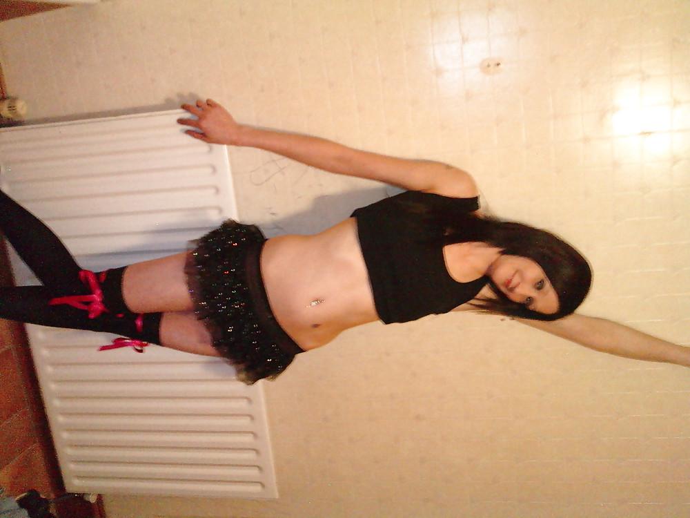13P Sexy English Babe
