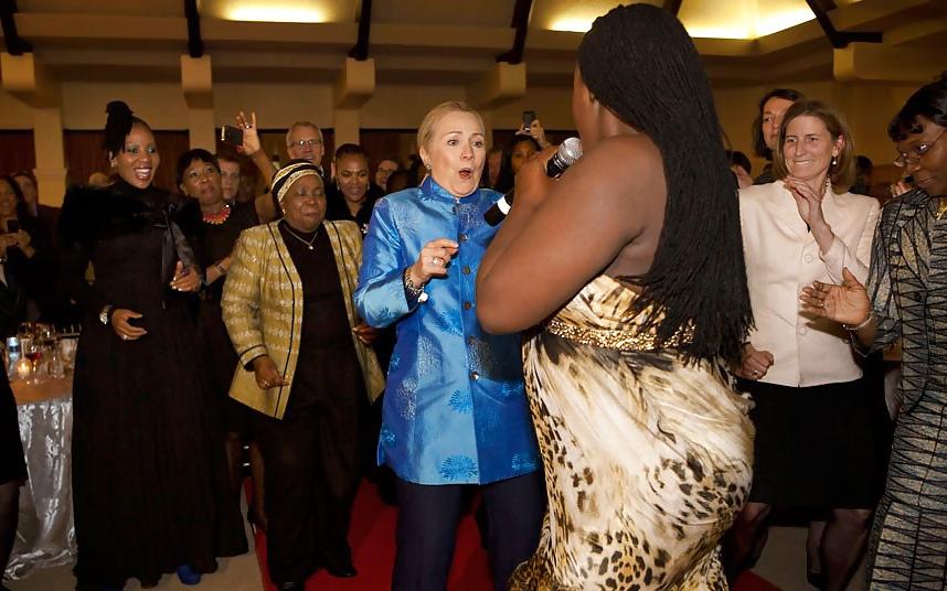 17P Hillary Clinton Pure Lesbian MILF