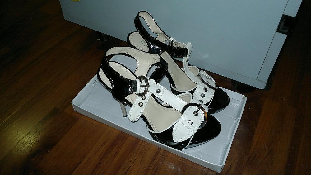 15P SHOEJOB SHOES MY BOSS, FUCK AND CUM IN 