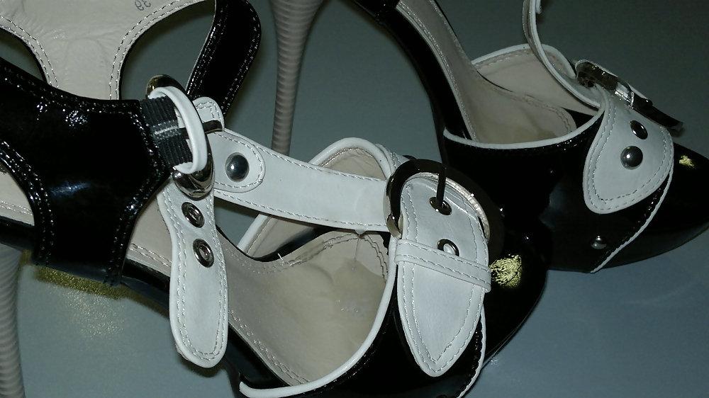 15P SHOEJOB SHOES MY BOSS, FUCK AND CUM IN 