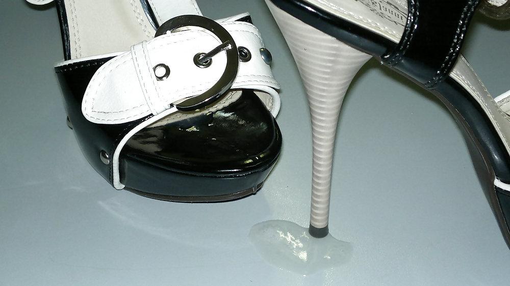 15P SHOEJOB SHOES MY BOSS, FUCK AND CUM IN 