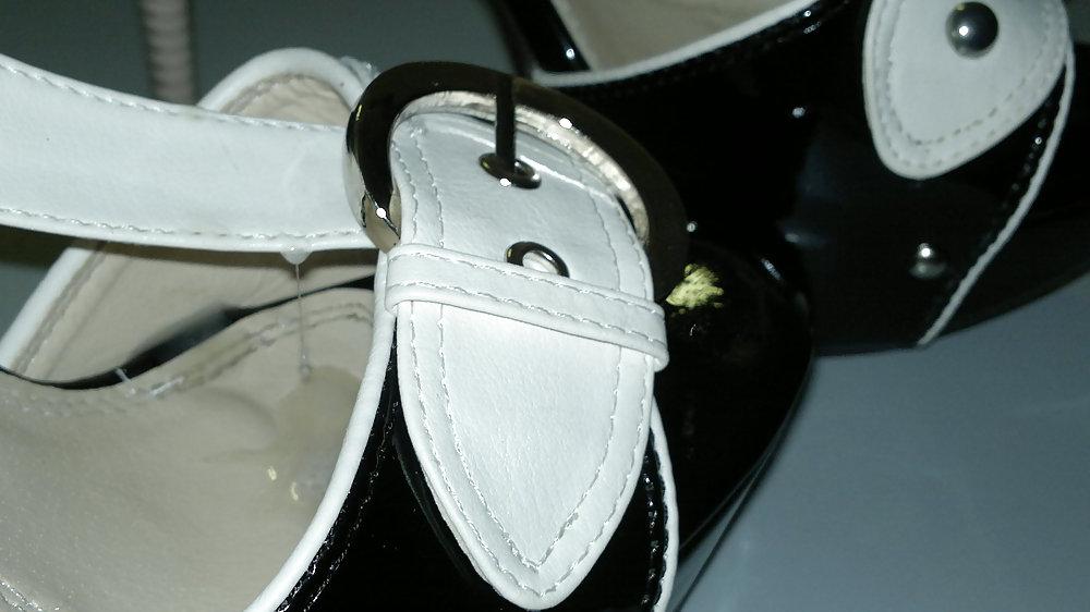 15P SHOEJOB SHOES MY BOSS, FUCK AND CUM IN 