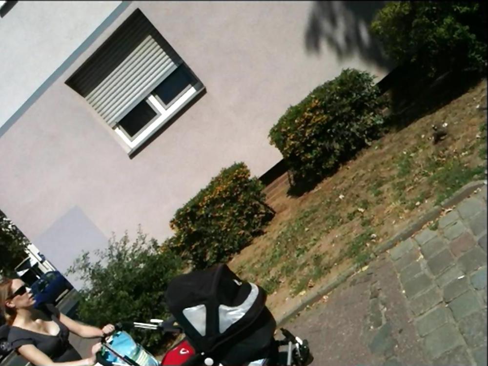 25P VOYEUR TEEN STREET - COMMENT YOUR FAV