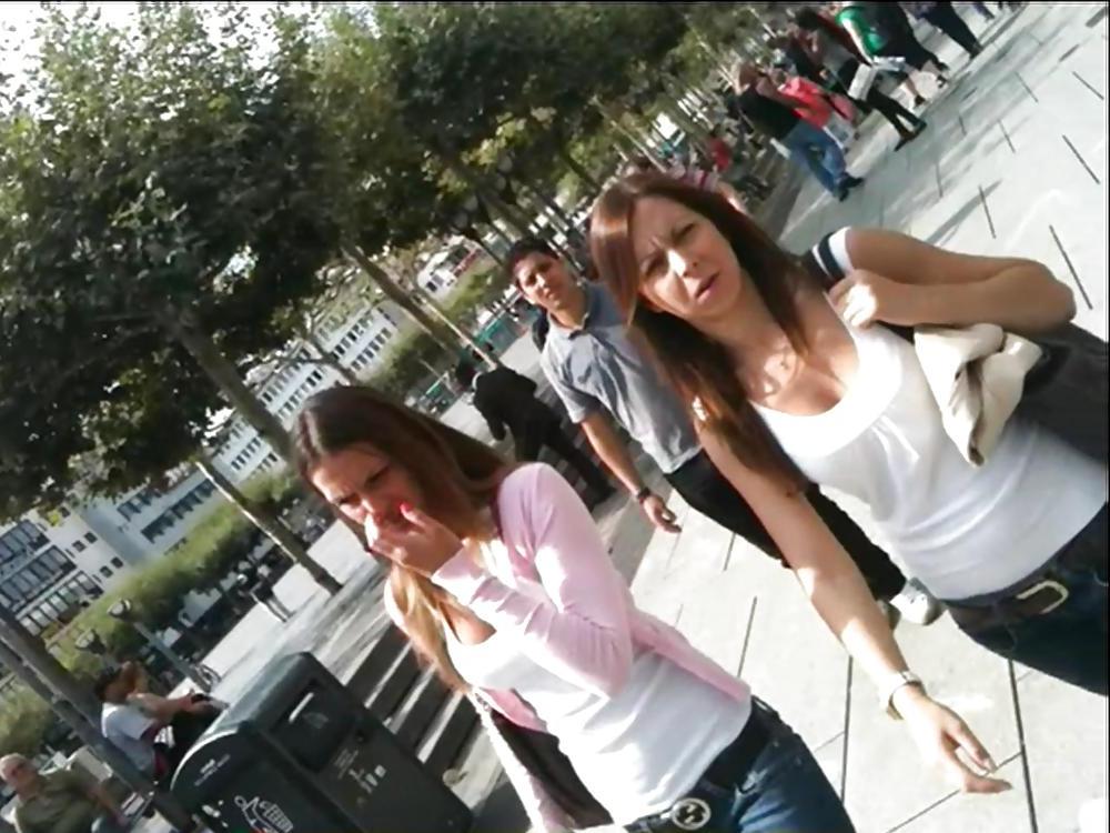 25P VOYEUR TEEN STREET - COMMENT YOUR FAV