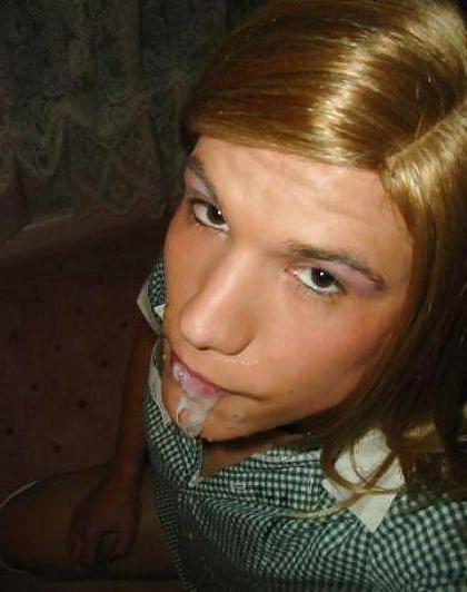 25P CROSSDRESSER FACIALS & CUMSHOT