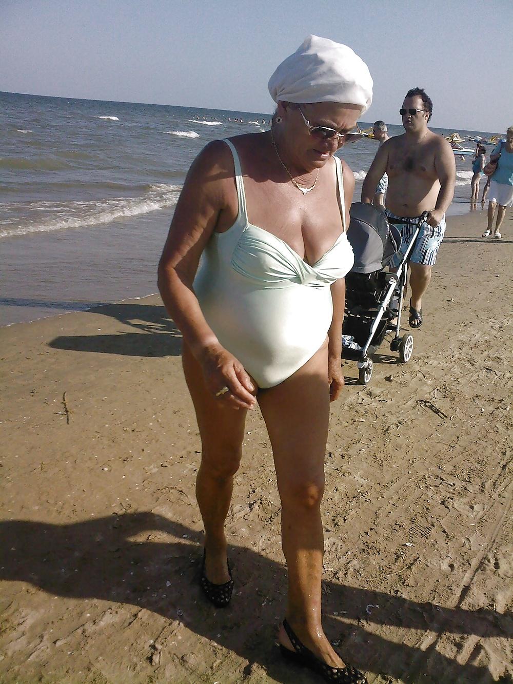 25P Grannies on beach 2