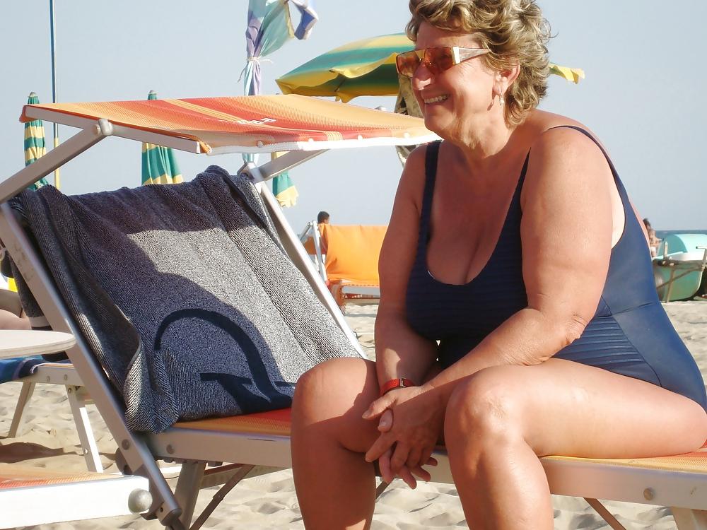25P Grannies on beach 2