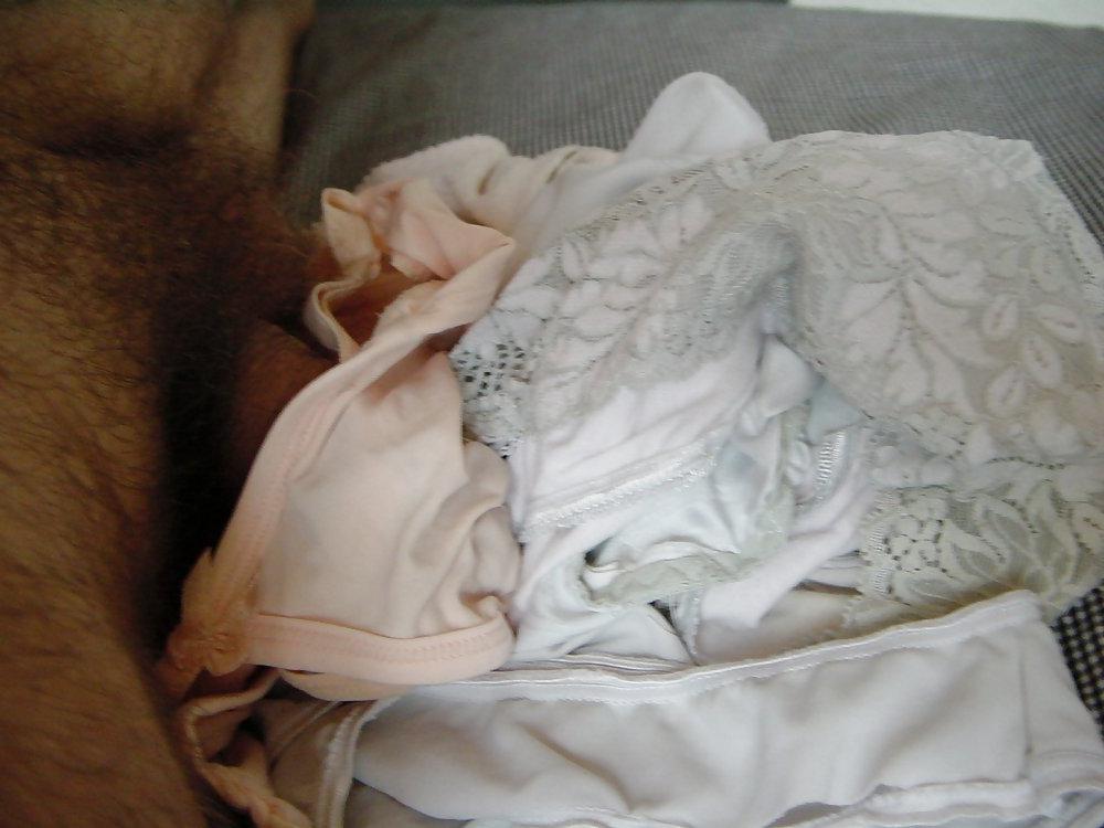 12P Im schlafzimmer der nachbarin