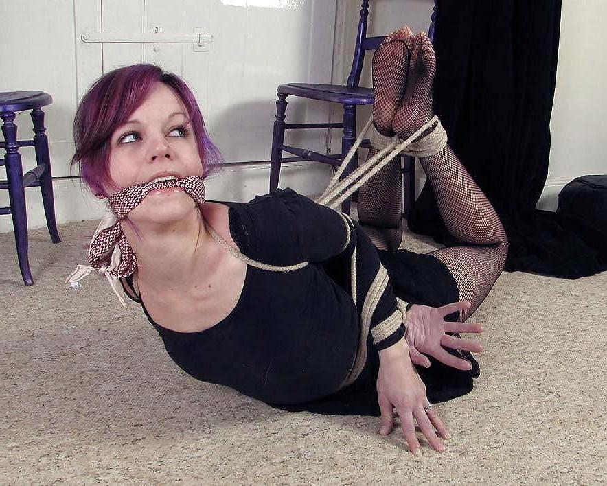 8P Slave Party