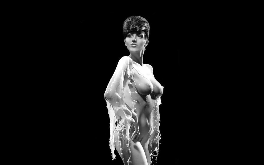 25P HQ - Erotic Nude Wallpapers 