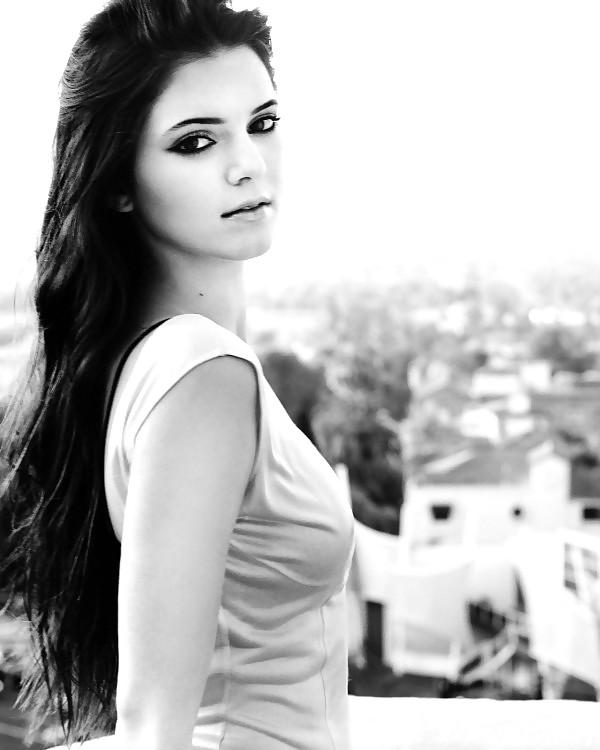 25P Kendall Jenner (Kardashian girl) mega collection