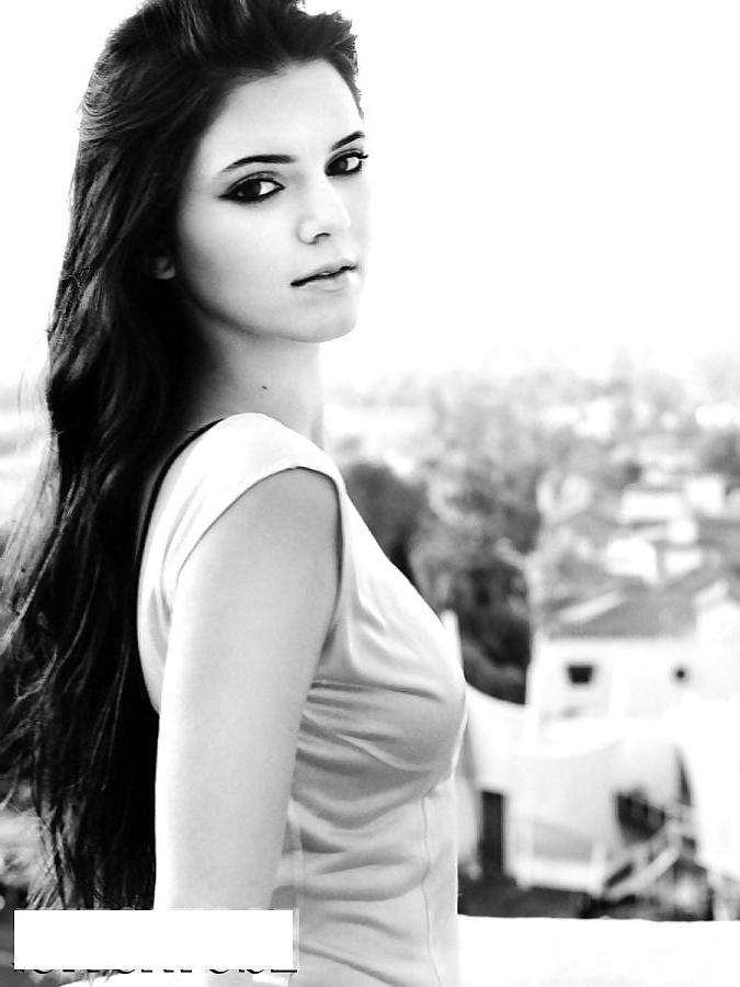 25P Kendall Jenner (Kardashian girl) mega collection