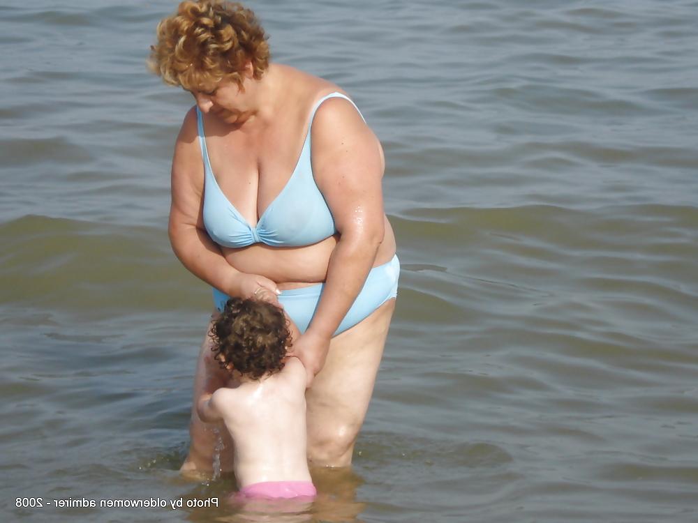 25P Grannies on beach 3